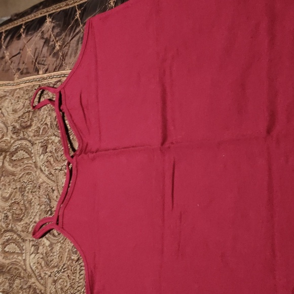 🟣Foxy Strappy Cami - Picture 2 of 9